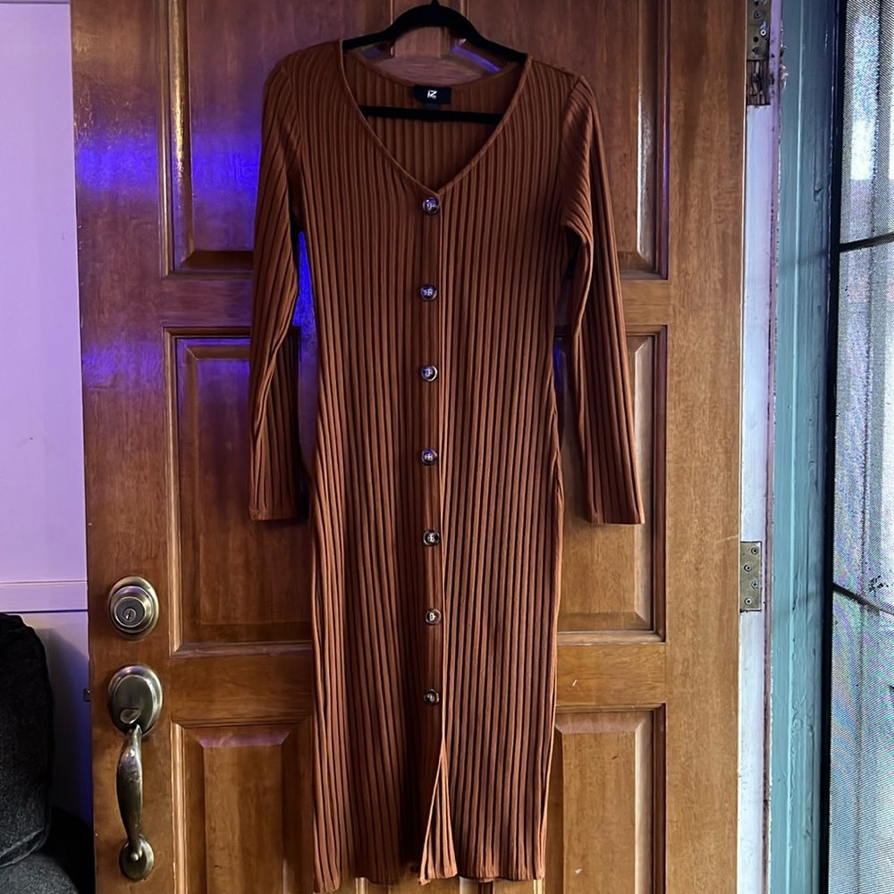 Juniors brown dress.
